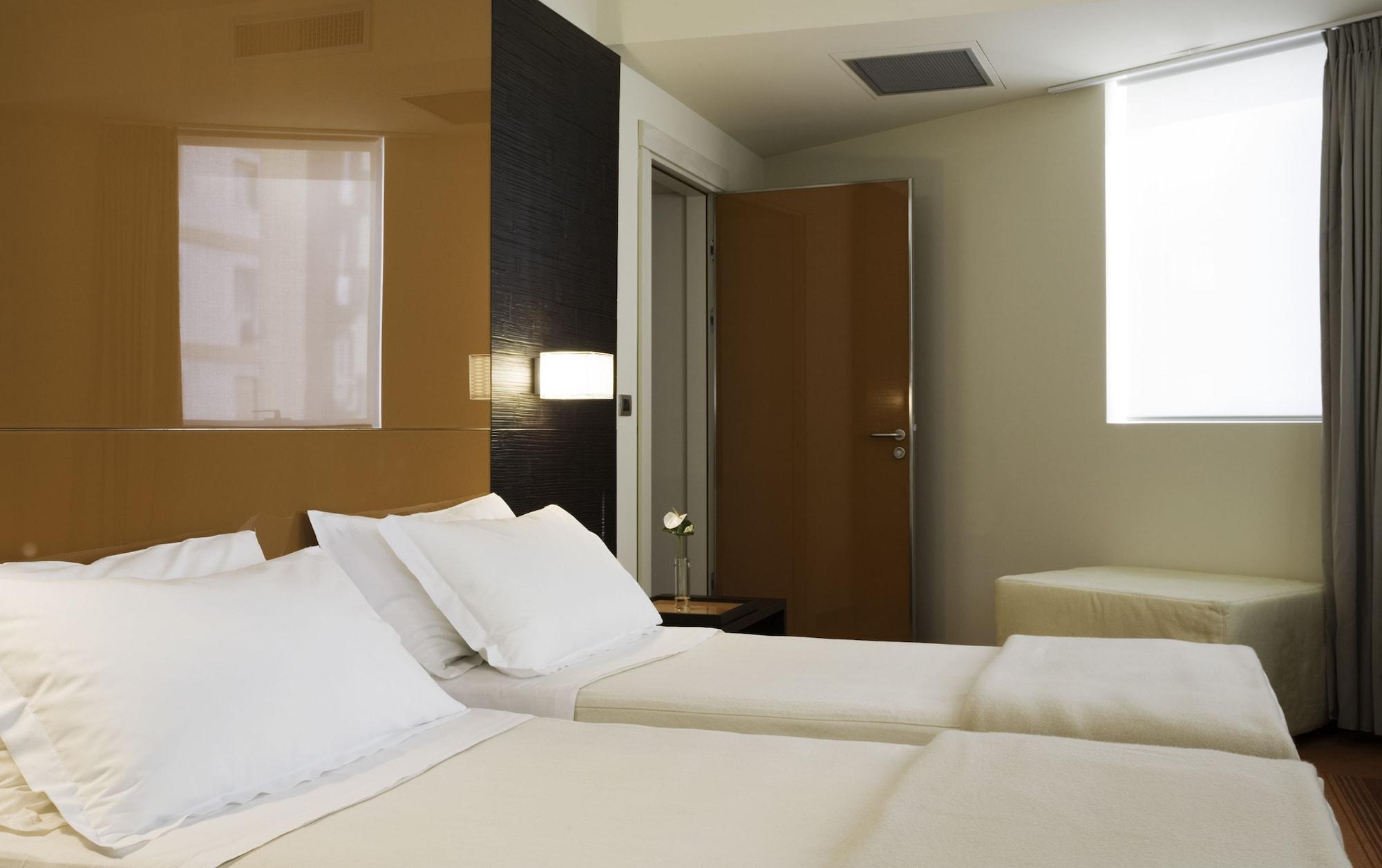 Una Hotels T Hotel Cagliari Bagian luar foto