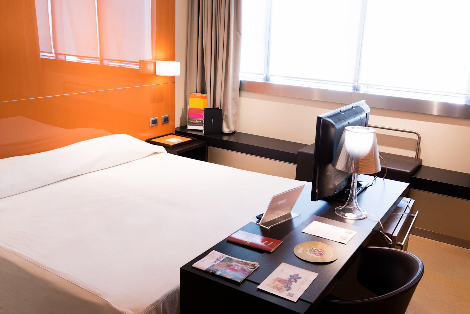 Una Hotels T Hotel Cagliari Bagian luar foto