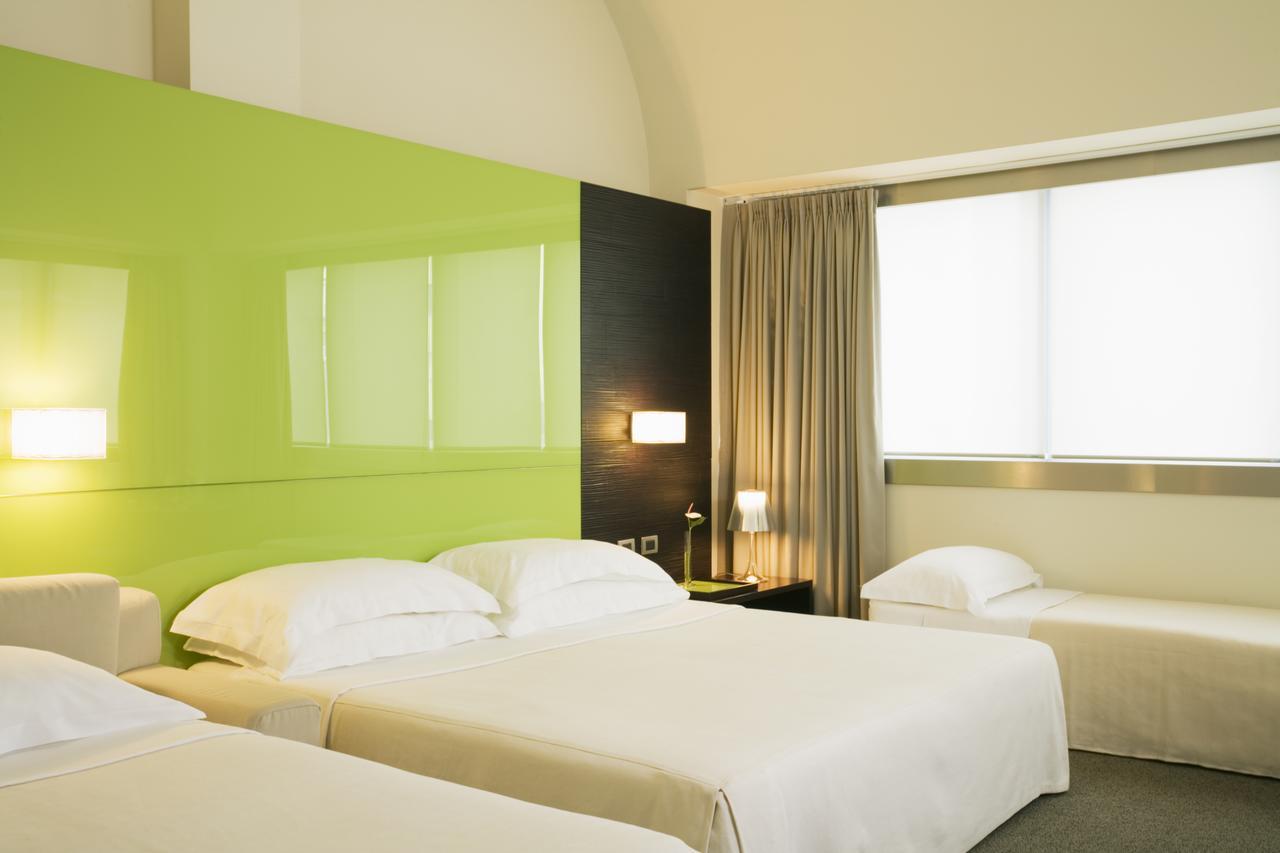 Unahotels T Hotel Cagliari Bagian luar foto