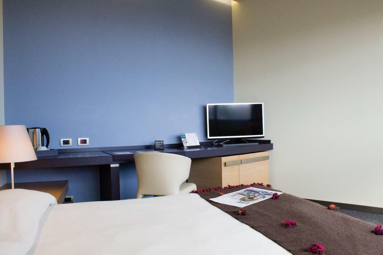 Una Hotels T Hotel Cagliari Bagian luar foto